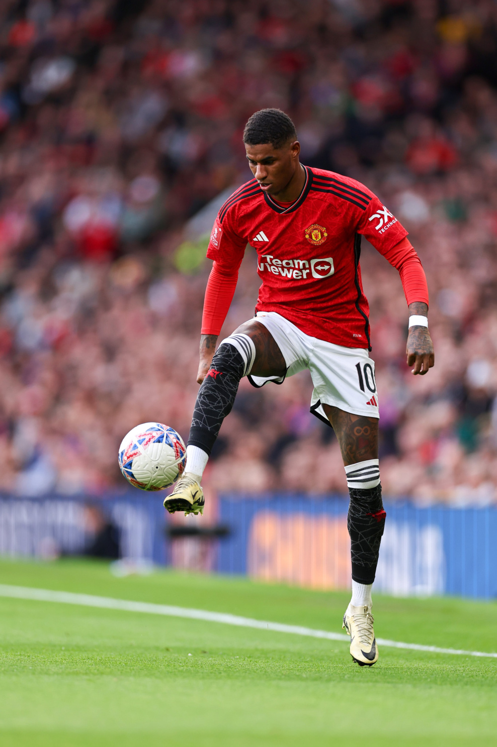 华体会网址-曼联绝杀利物浦，梅西补时绝平德甲的简单介绍